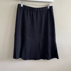 St. John Collection Knee Length Knit‎ Skirt Pleated Black Size 8